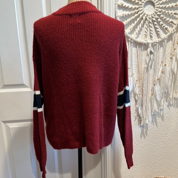 John + Jenn | Burgundy Mock Neck Sweater | Medium - Picture 7 of 9
